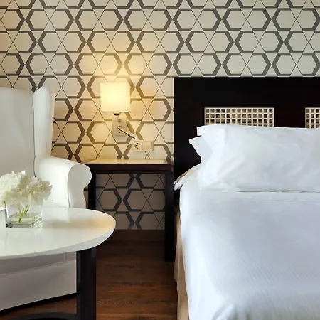 H10 Salauris Palace 4*