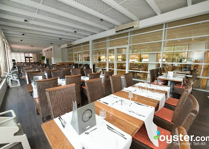 H10 Salauris Palace Hotel 4*